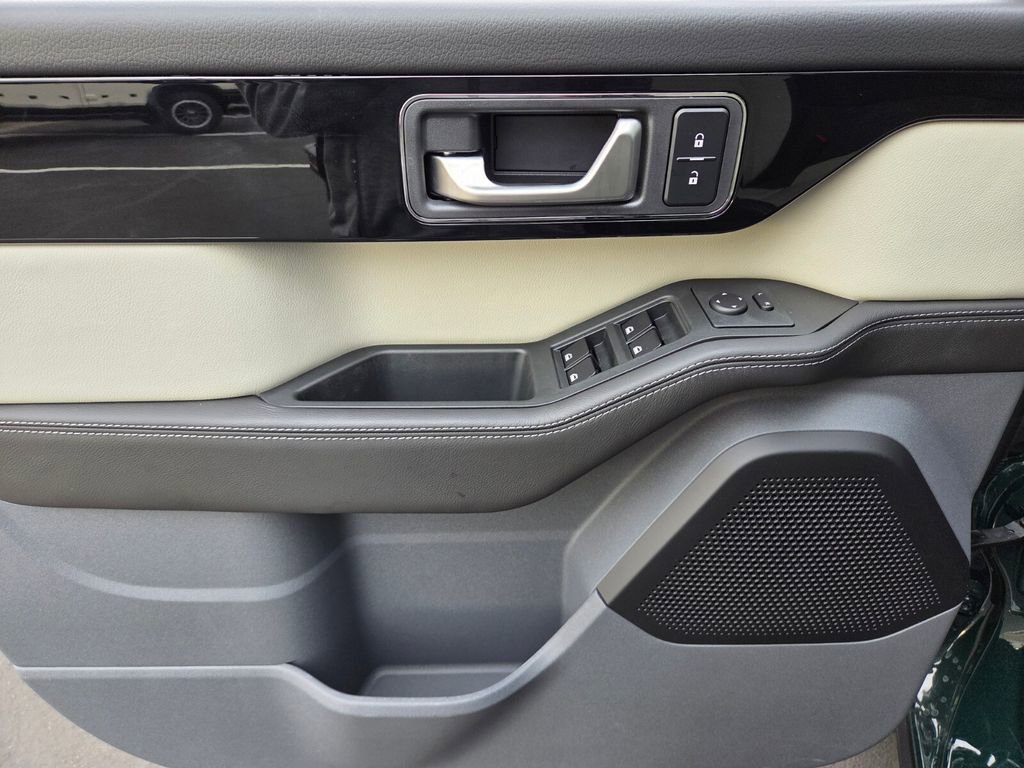 New 2025 INEOS Grenadier Fieldmaster Edition image 18