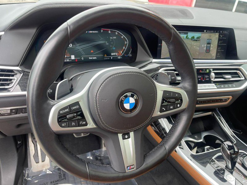 Used 2022 BMW X7 M50i w/ Luxury Seating Package image 39