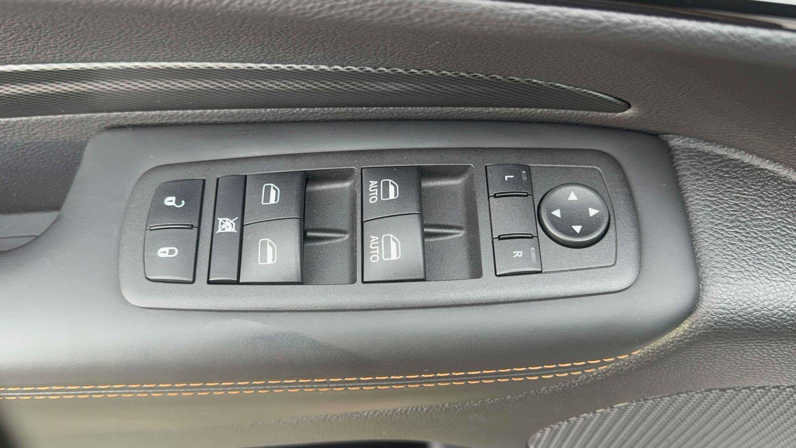 Used 2022 Dodge Durango R/T AWD/4WD image 13