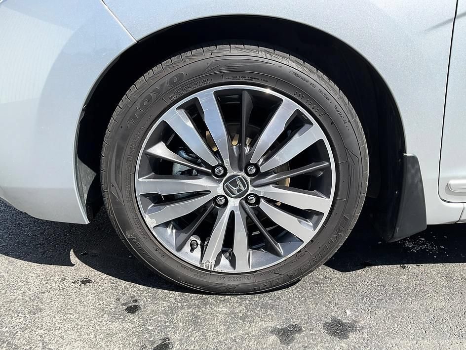 Used 2015 Honda Fit EX image 14