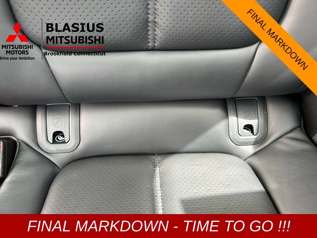 Used 2022 Porsche Macan image 35