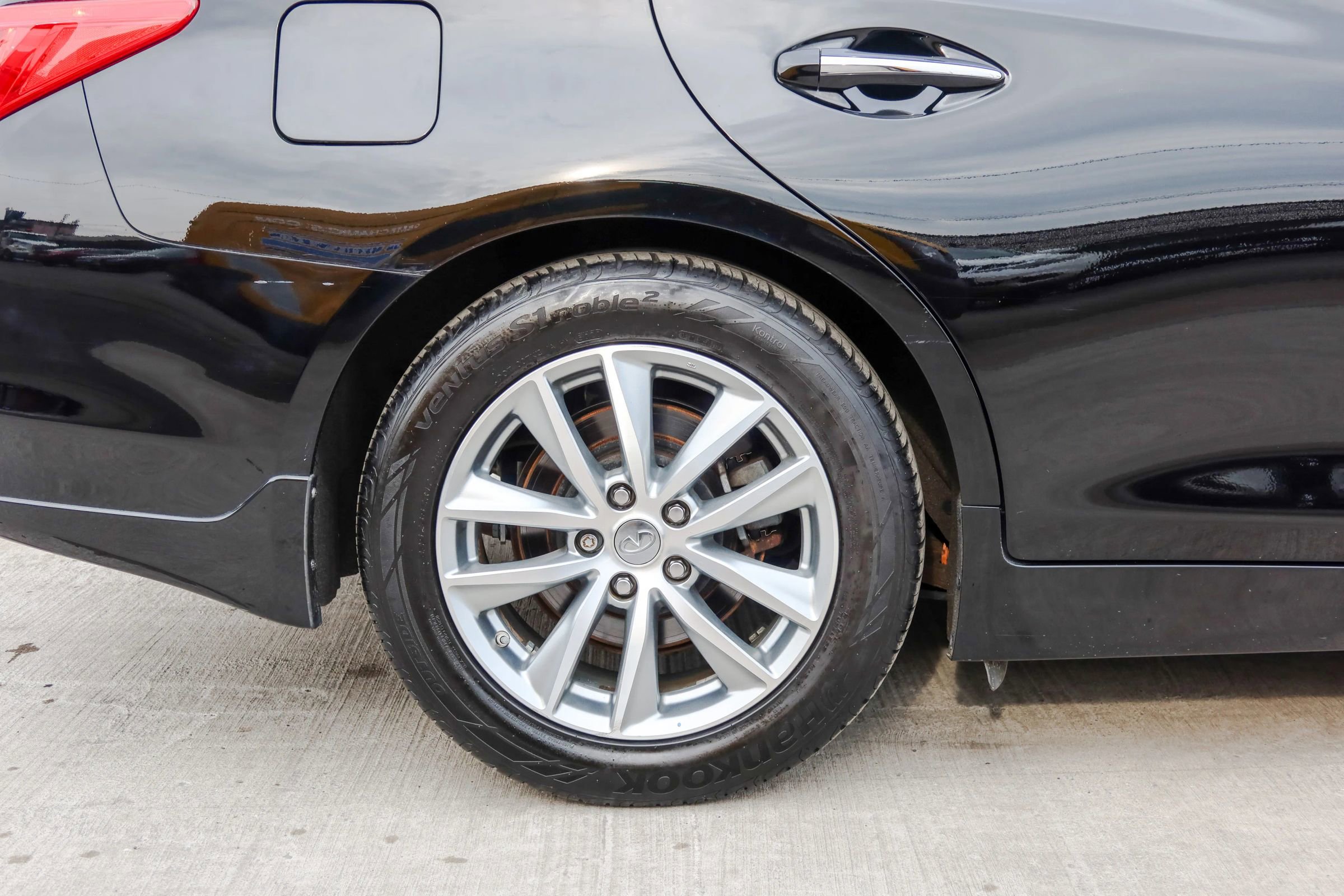 Used 2014 INFINITI Q50 Premium w/ Navigation Package image 28