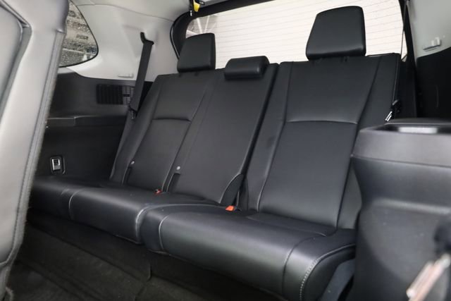 Used 2024 Toyota Grand Highlander Limited image 32