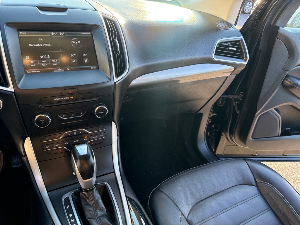 Used 2015 Ford Edge SEL w/ Equipment Group 201A FWD image 14