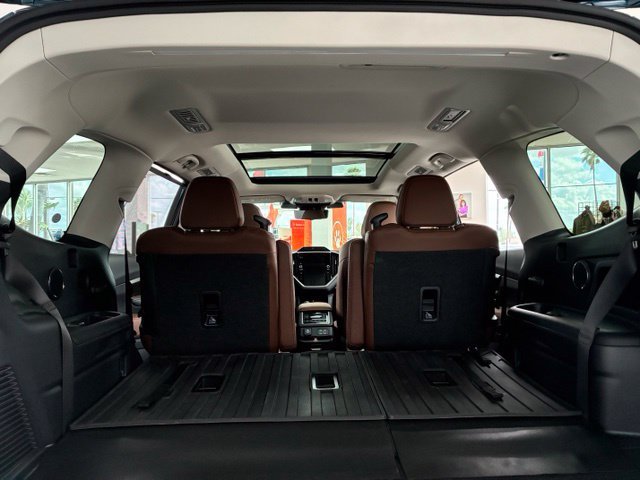New 2027 Subaru Ascent Touring AWD/4WD image 30