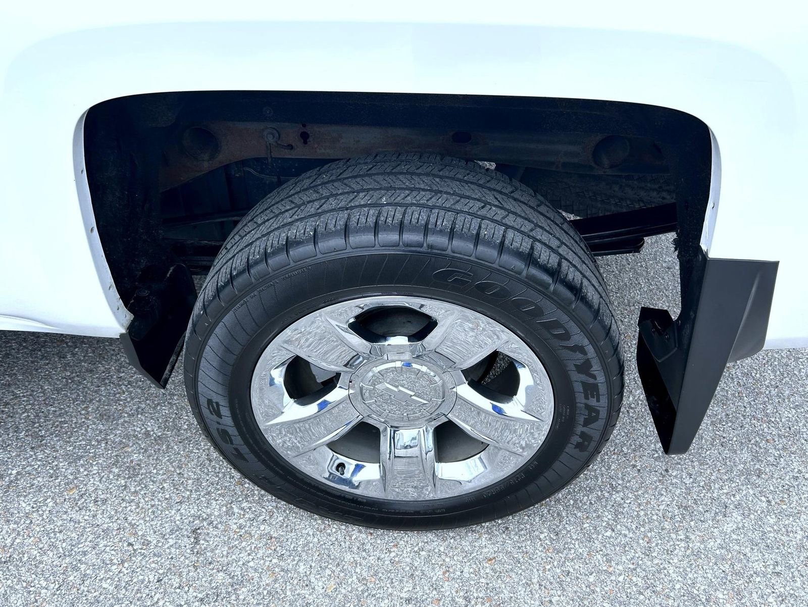 Certified 2018 Chevrolet Silverado 1500 LTZ w/ Sport Package image 22