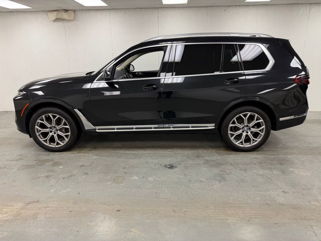 Used 2024 BMW X7 xDrive40i image 2