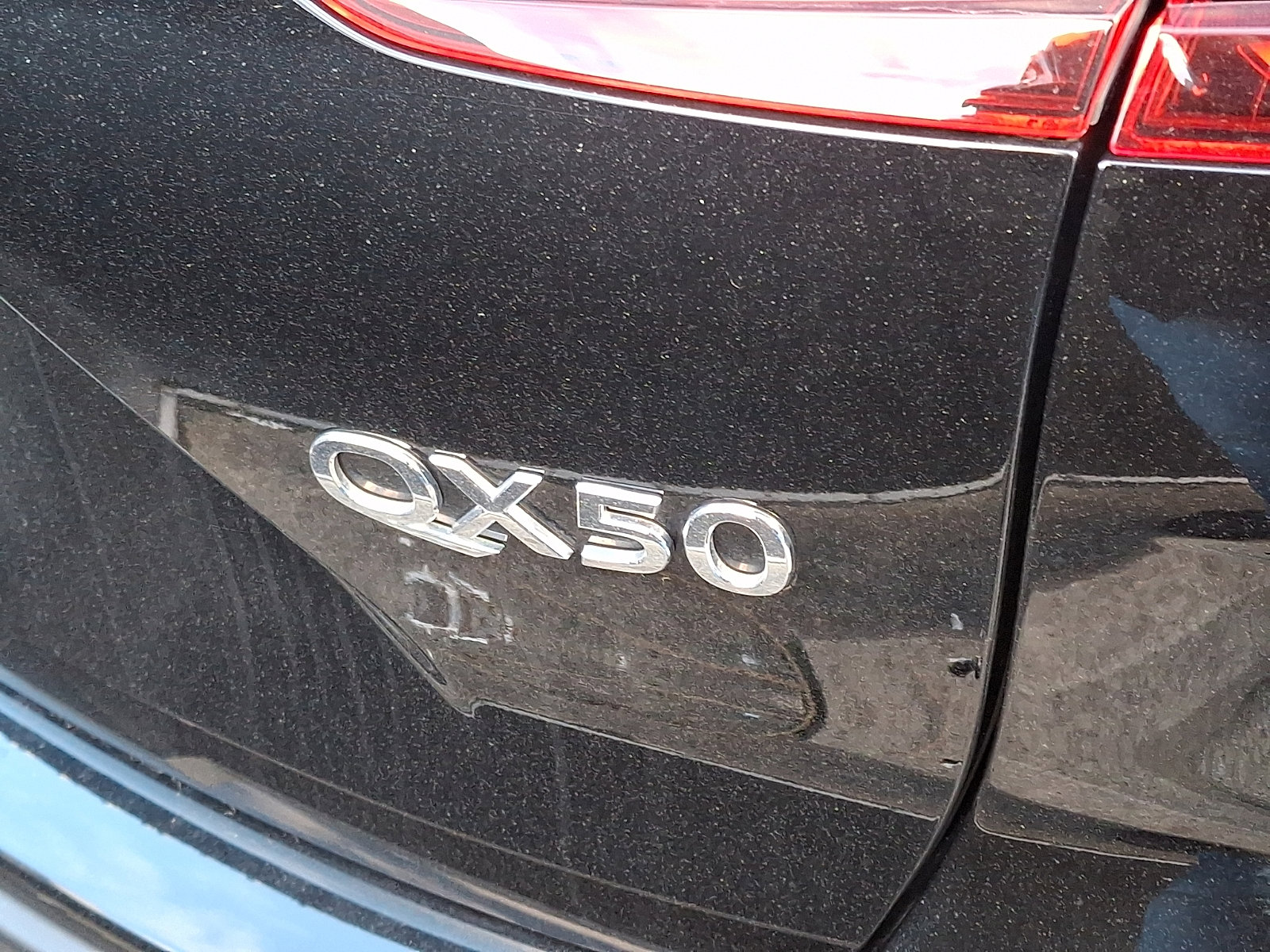 Used 2023 INFINITI QX50 Luxe image 5