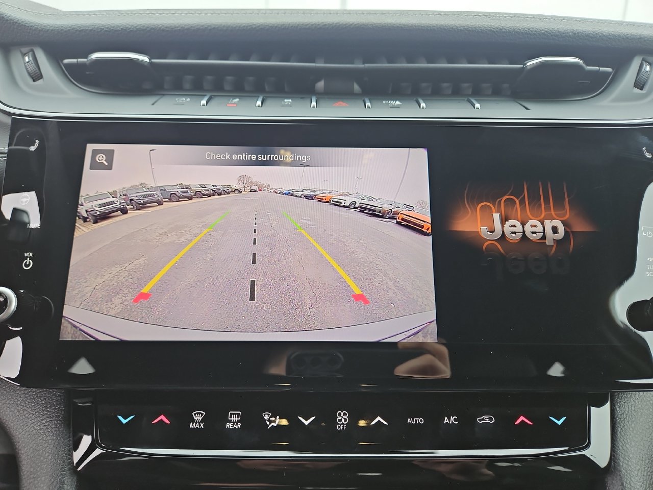 New 2026 Jeep Grand Cherokee Altitude AWD/4WD image 25