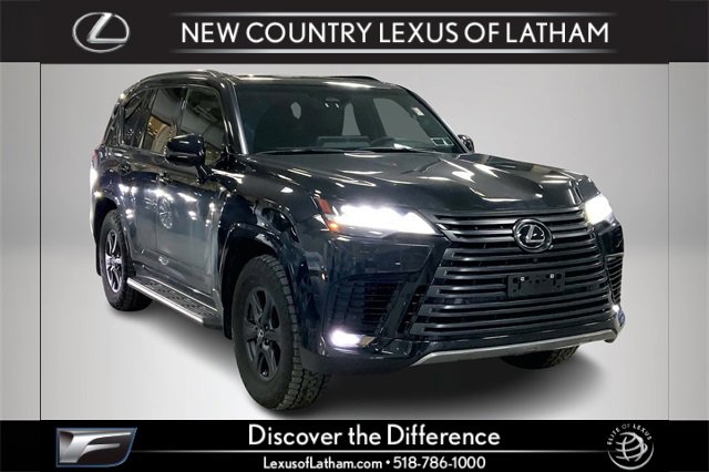 Used 2025 Lexus LX 700h Overtrail image 1