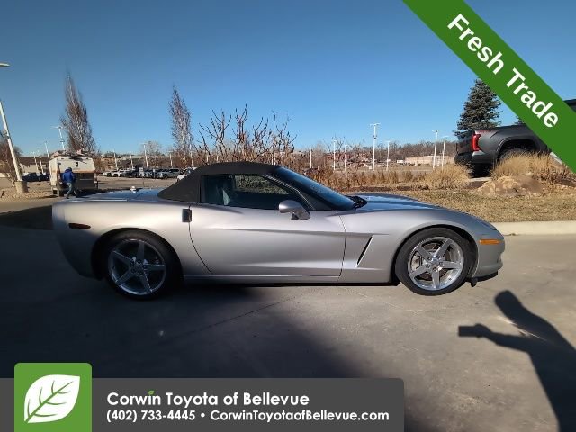 Used 2005 Chevrolet Corvette Convertible w/ Preferred Equipment Group video 2