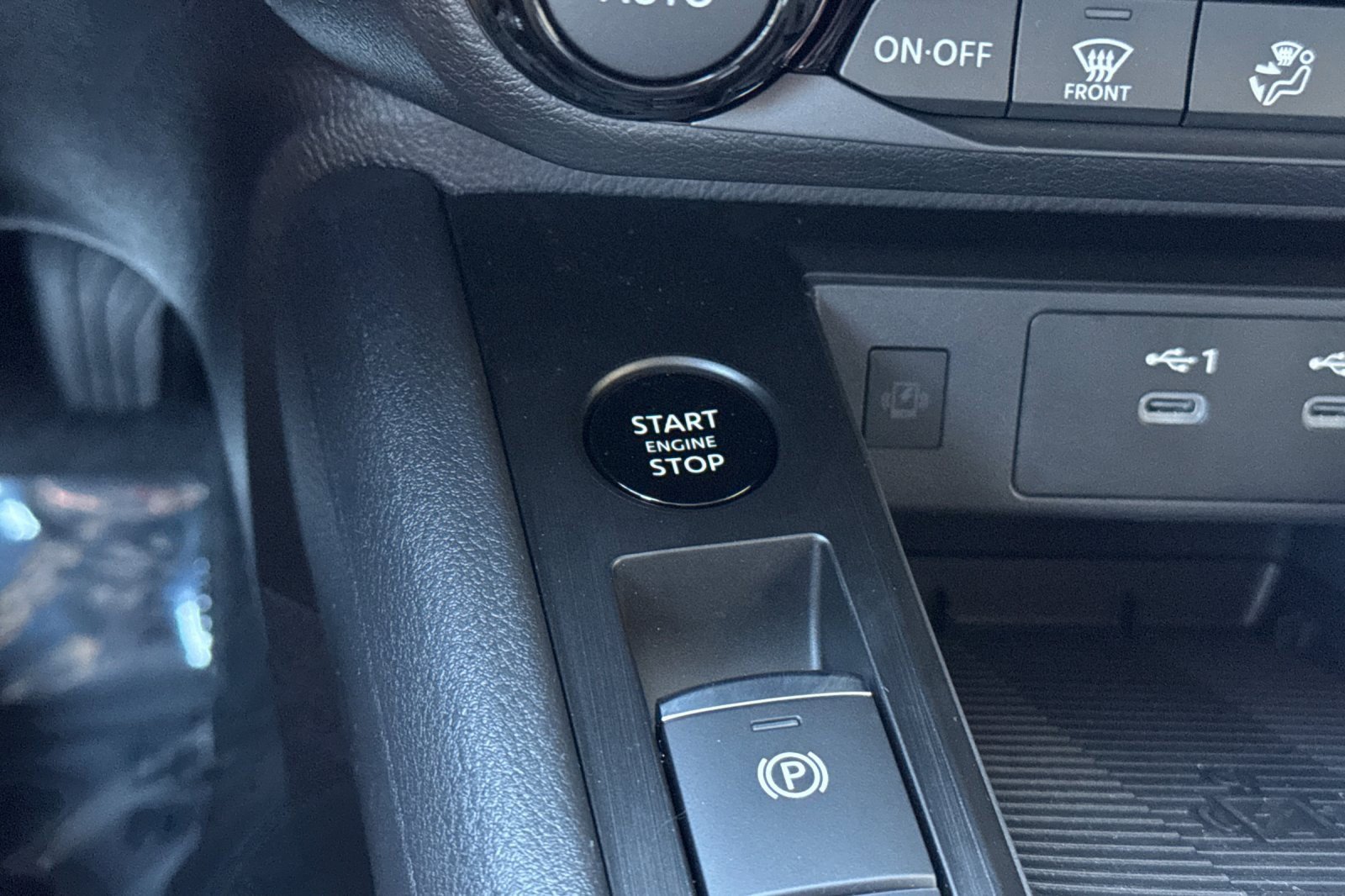 New 2026 Nissan Kicks SV image 25