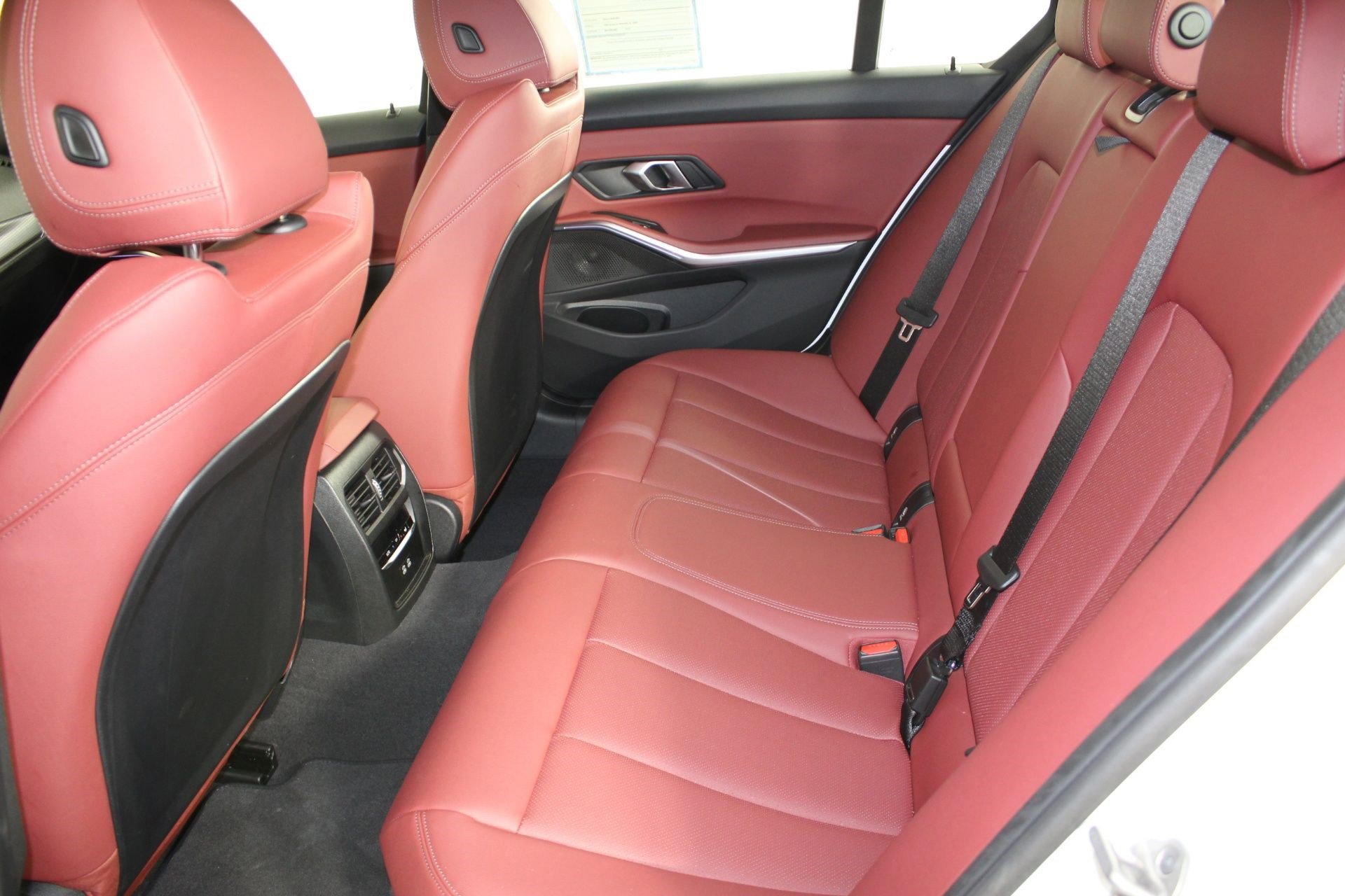 Certified 2025 BMW 330i xDrive Sedan image 13