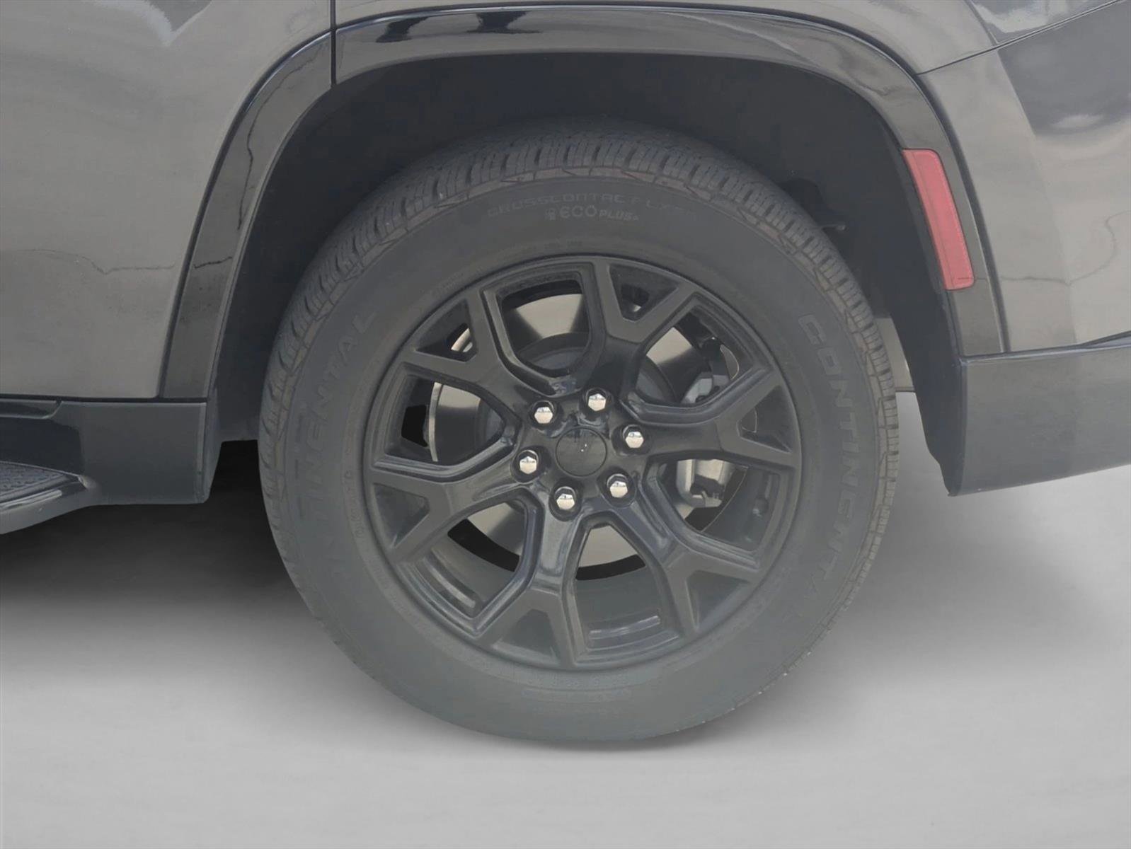 Used 2022 Jeep Wagoneer Series II RWD image 15