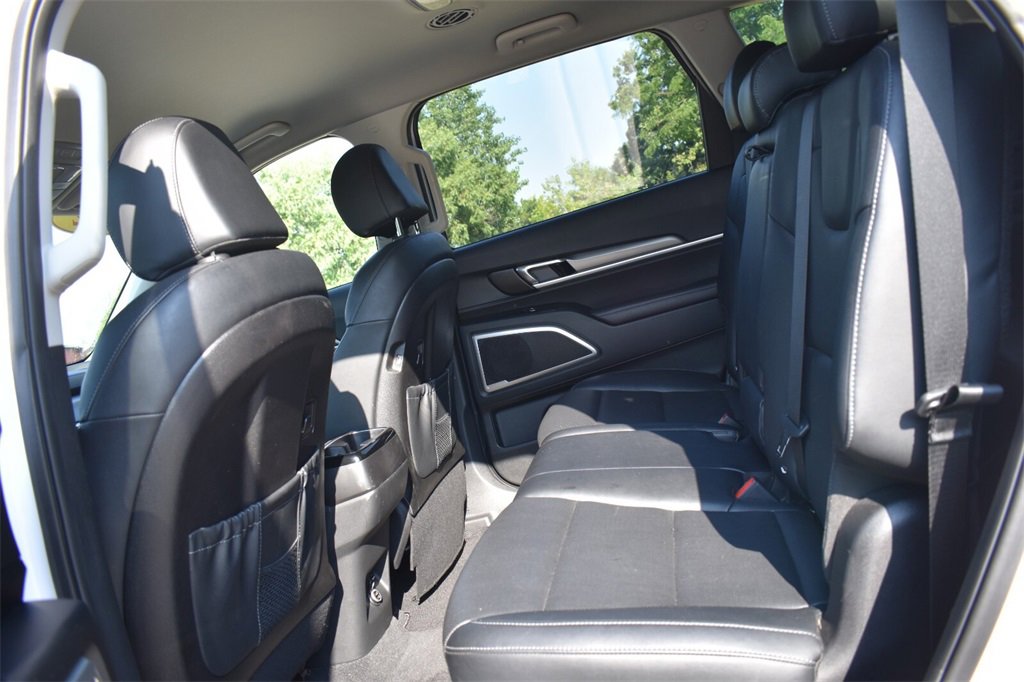 Used 2022 Kia Telluride LX image 19