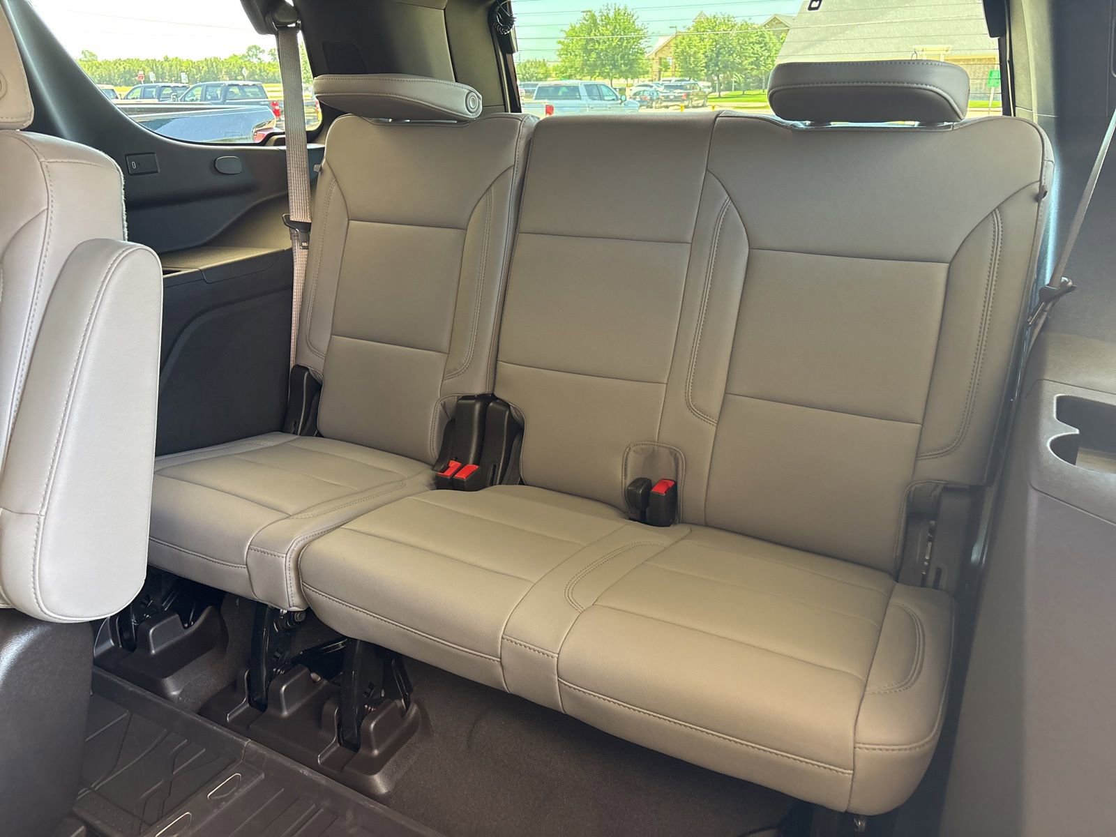 New 2026 Chevrolet Tahoe LT w/ Comfort Package AWD/4WD image 17