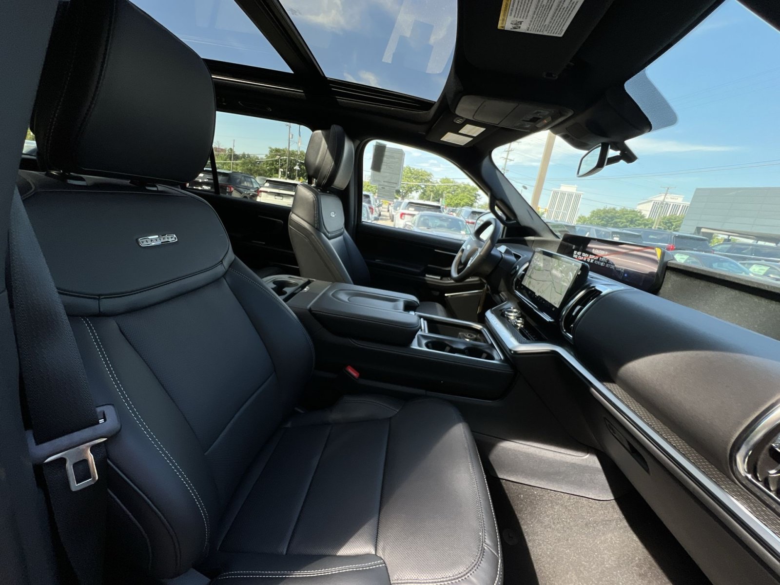 New 2026 Ford Expedition Platinum w/ Stealth Appearance Package AWD/4WD image 27