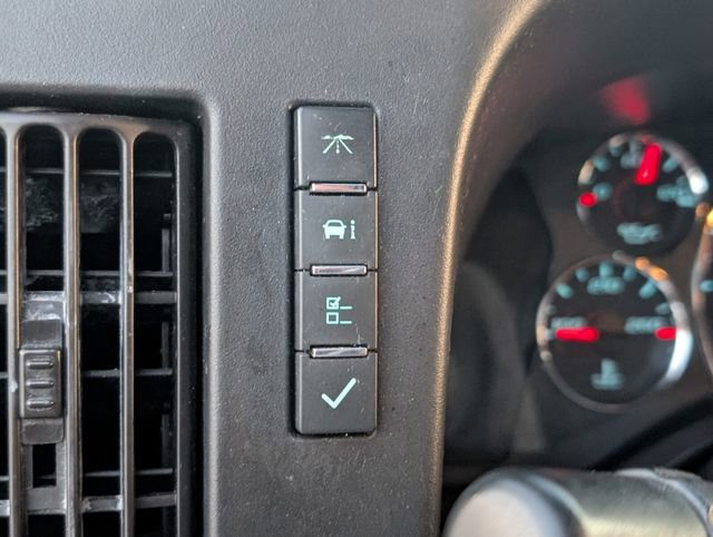 Used 2021 GMC Savana 2500 w/ Driver Convenience Package image 18