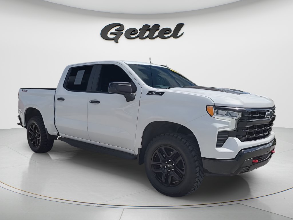 Used 2023 Chevrolet Silverado 1500 LT Trail Boss w/ Protection Package AWD/4WD image 3