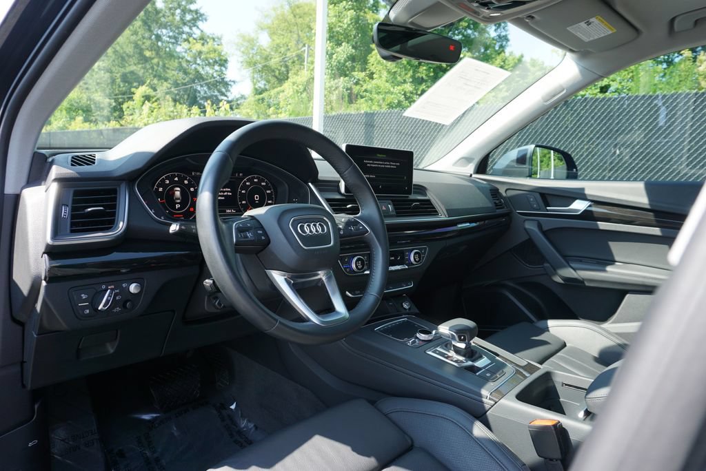 Used 2020 Audi Q5 Prestige w/ Prestige Package AWD/4WD image 10