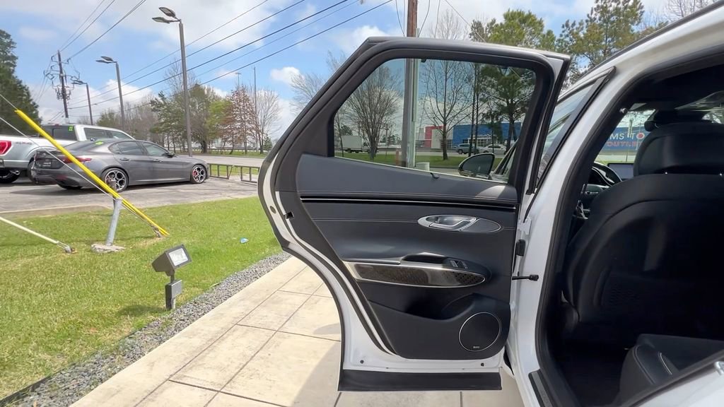 Used 2022 Genesis GV70 3.5T Sport w/ Sport Prestige Package image 39