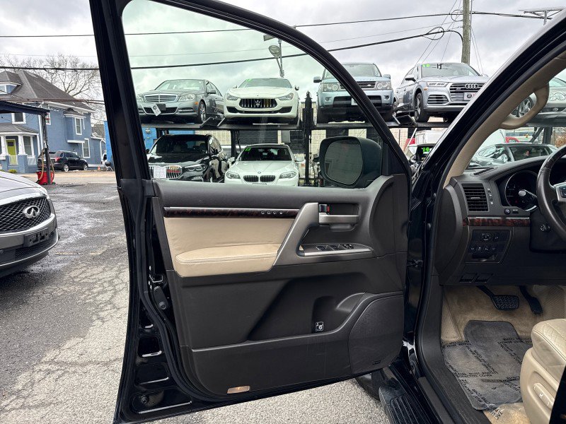 Used 2011 Toyota Land Cruiser w/ Upgrade Pkg image 10