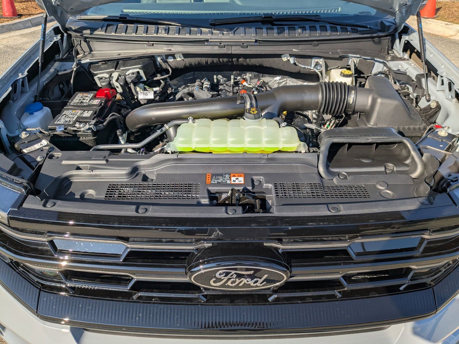 New 2025 Ford Expedition Max Platinum w/ Stealth Performance Package image 13