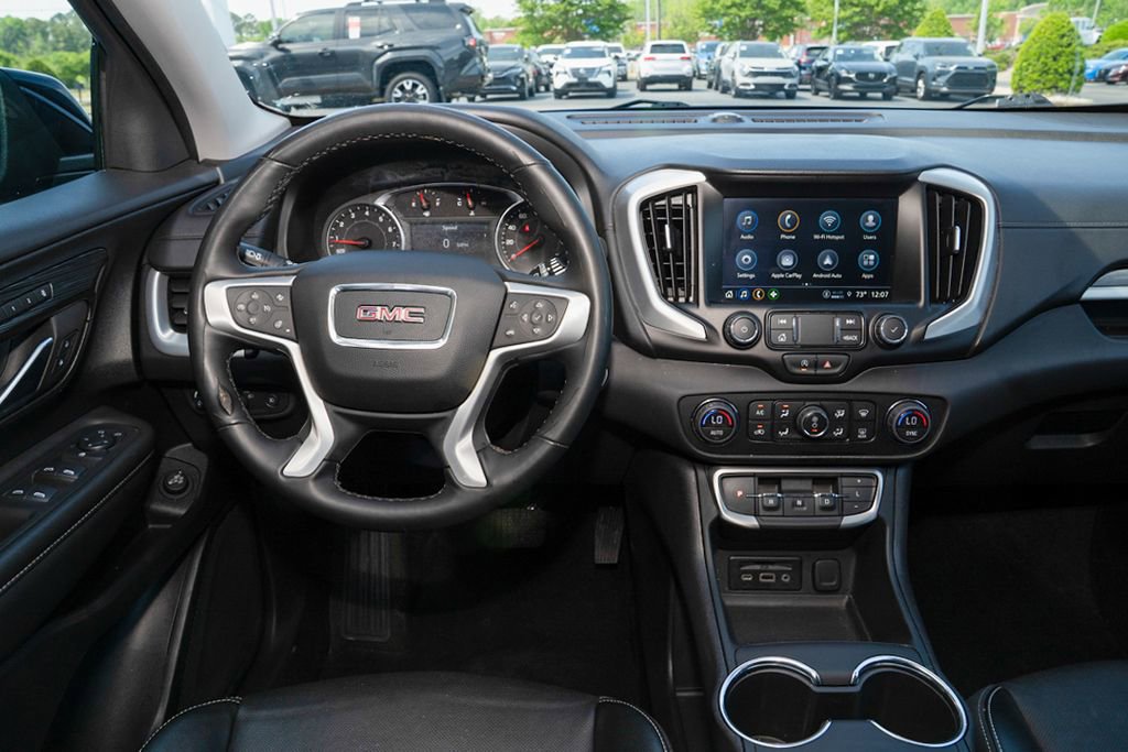 Used 2024 GMC Terrain SLT AWD/4WD image 7