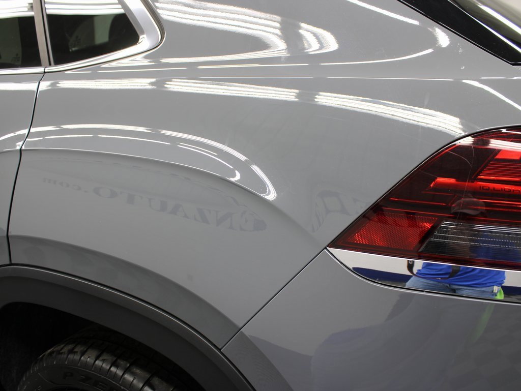 Used 2024 Volkswagen Atlas Cross Sport SEL Premium R-Line image 42