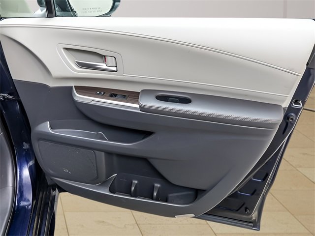 Certified 2024 Toyota Sienna XLE image 25