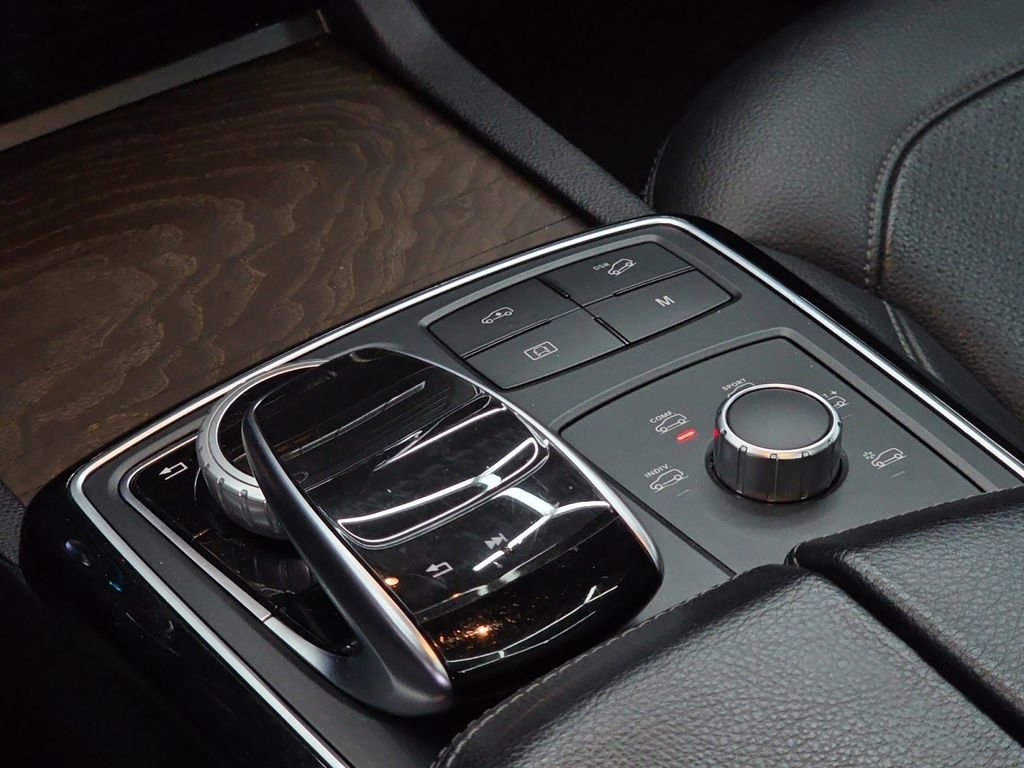 Used 2018 Mercedes-Benz GLE 43 AMG 4MATIC Coupe w/ Premium 3 Package image 39