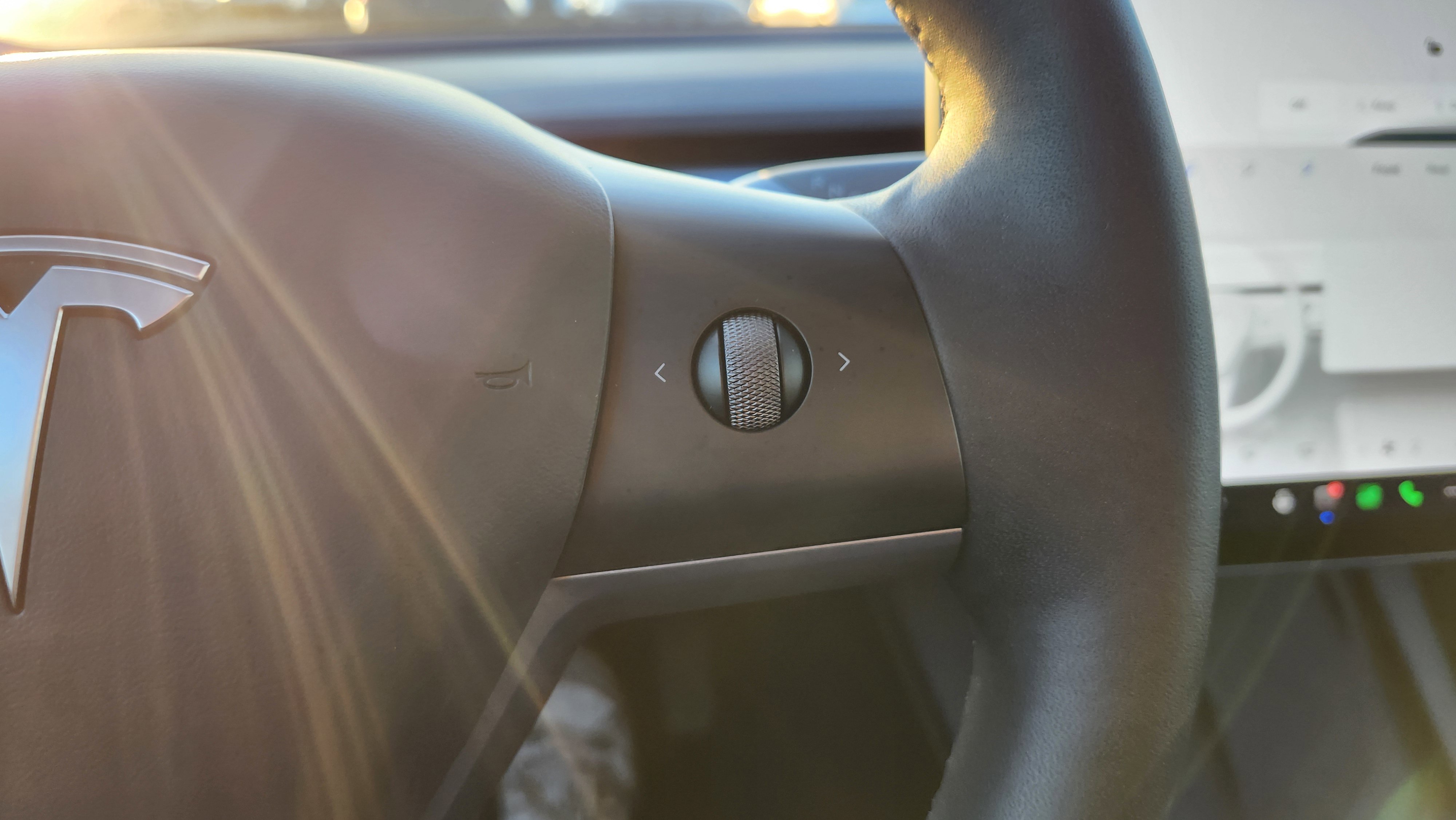 Used 2023 Tesla Model 3 Standard Range image 32