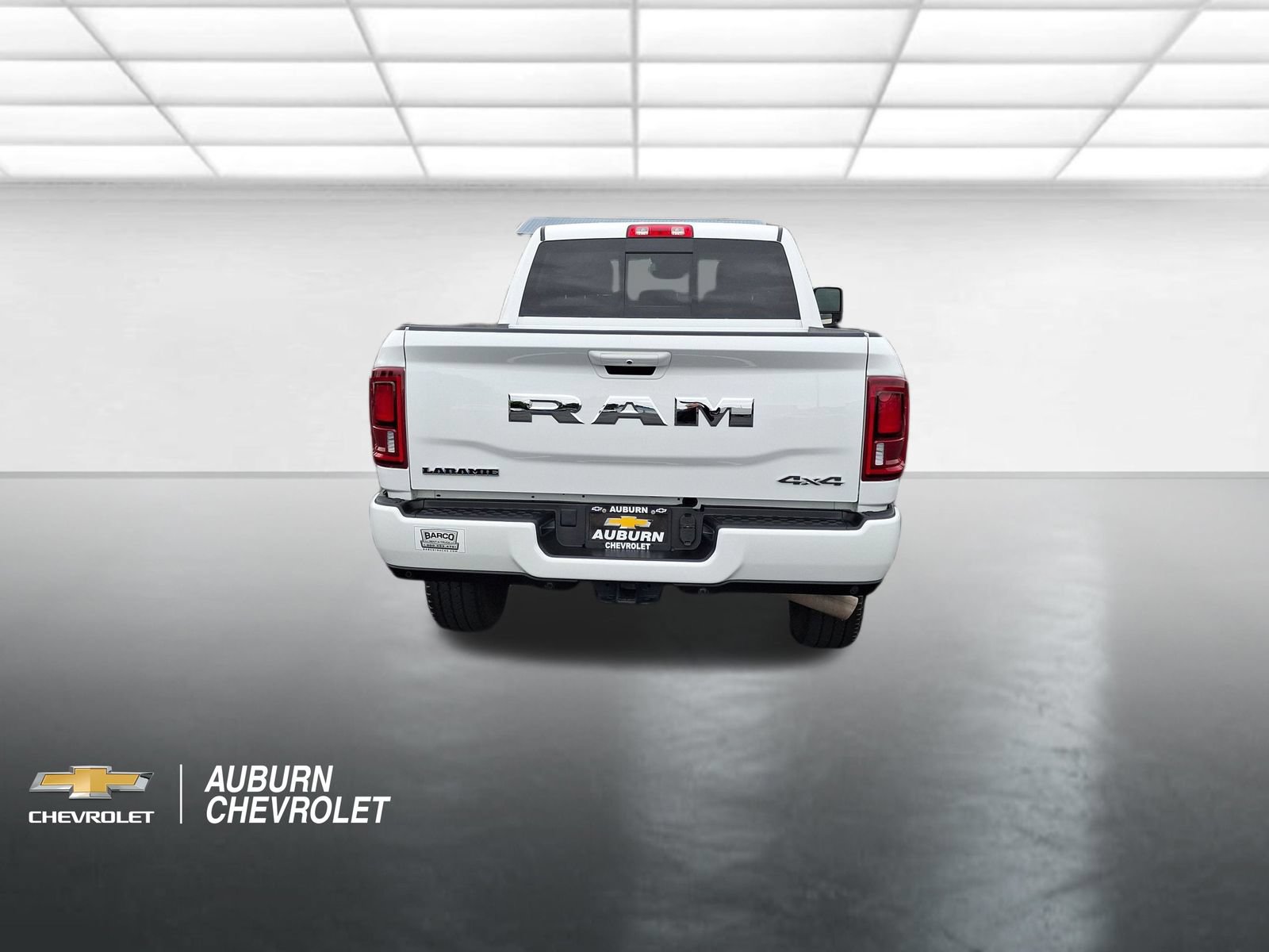 Used 2026 RAM 2500 Laramie AWD/4WD image 4