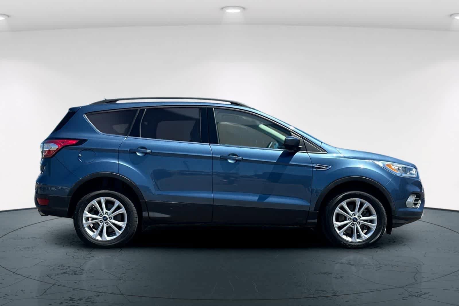 Used 2018 Ford Escape SEL AWD/4WD image 6