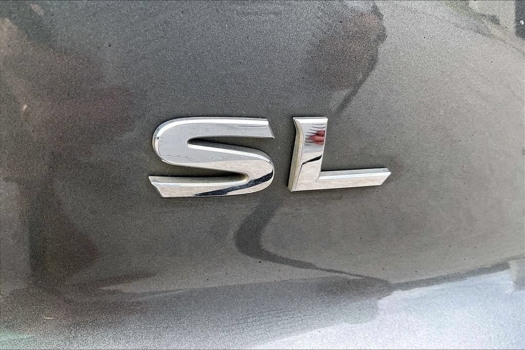 Used 2022 Nissan Pathfinder SL FWD image 23