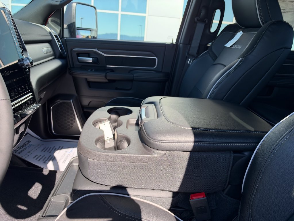 New 2027 RAM 2500 Laramie AWD/4WD image 17
