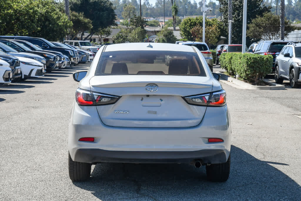 Used 2019 Toyota Yaris LE FWD image 8