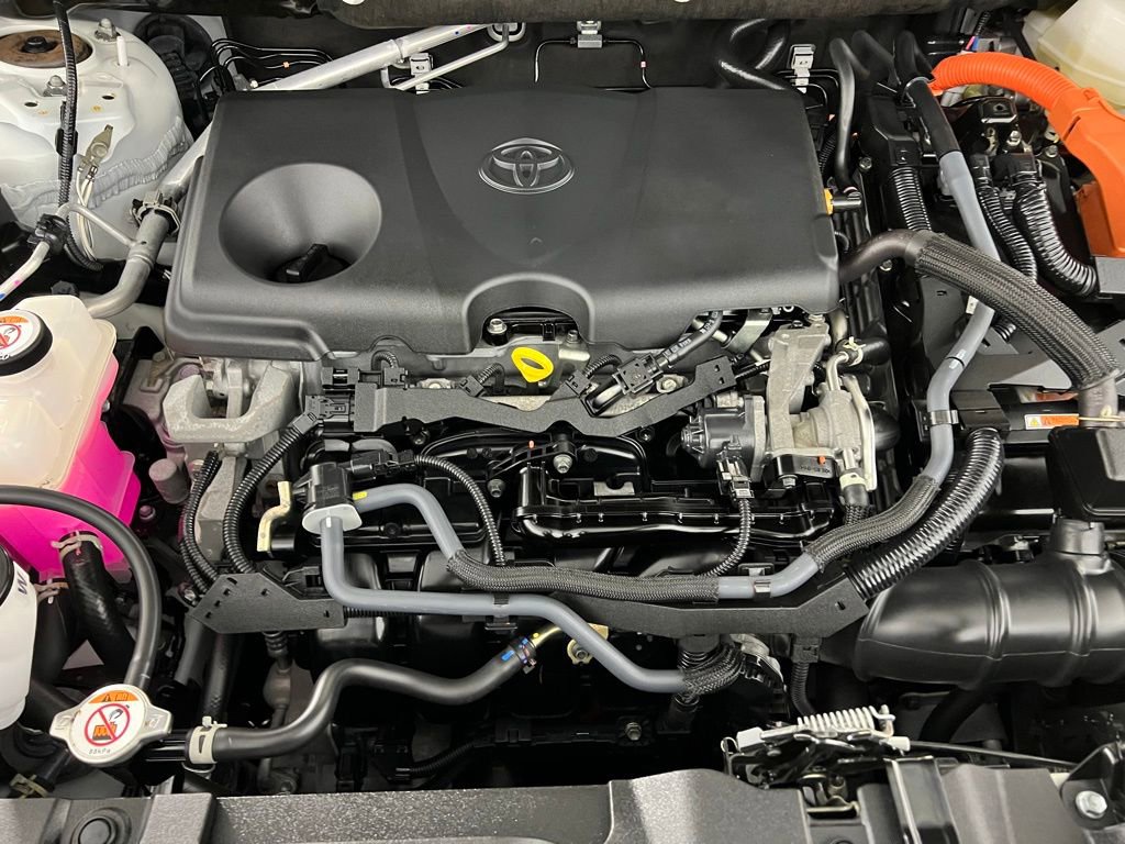 Used 2022 Toyota Venza XLE image 35