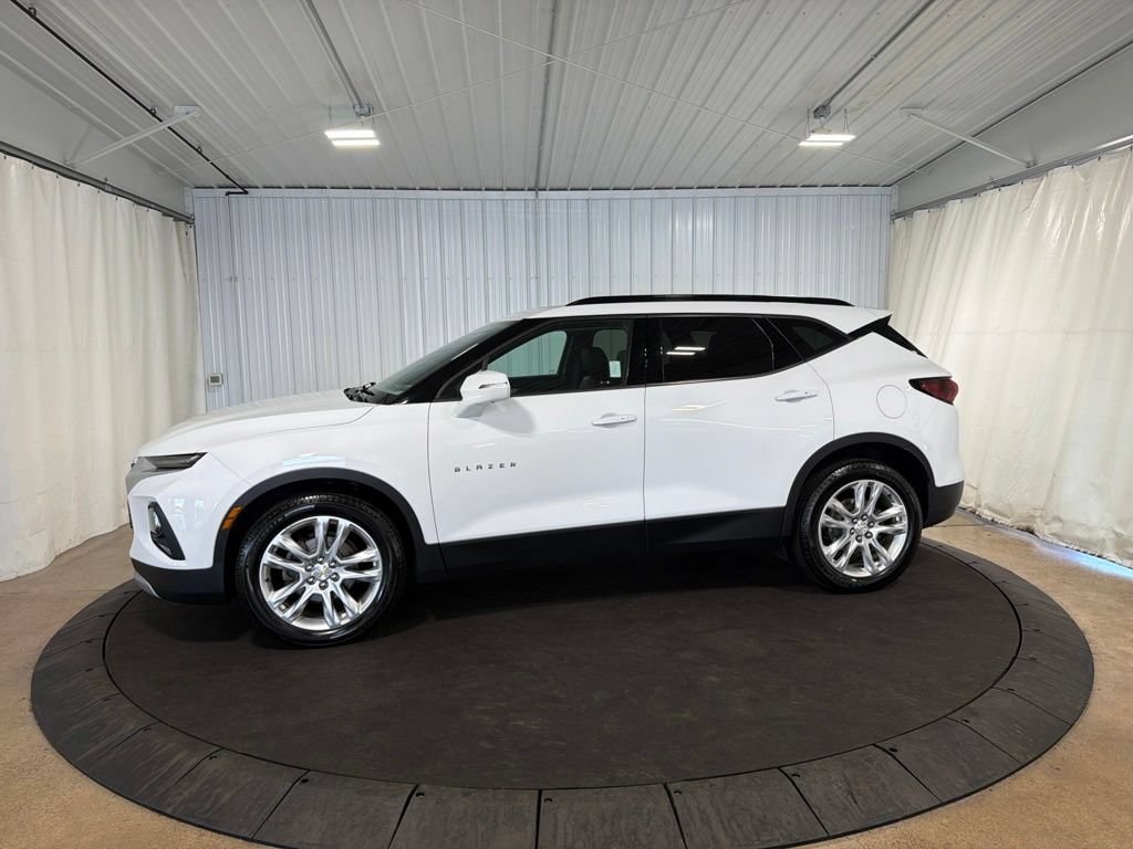 Certified 2019 Chevrolet Blazer LT w/ Sun and Wheels Package AWD/4WD image 2