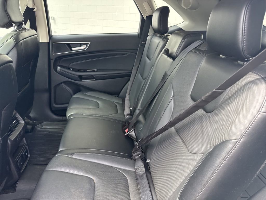 Used 2018 Ford Edge Titanium w/ Equipment Group 302A image 12