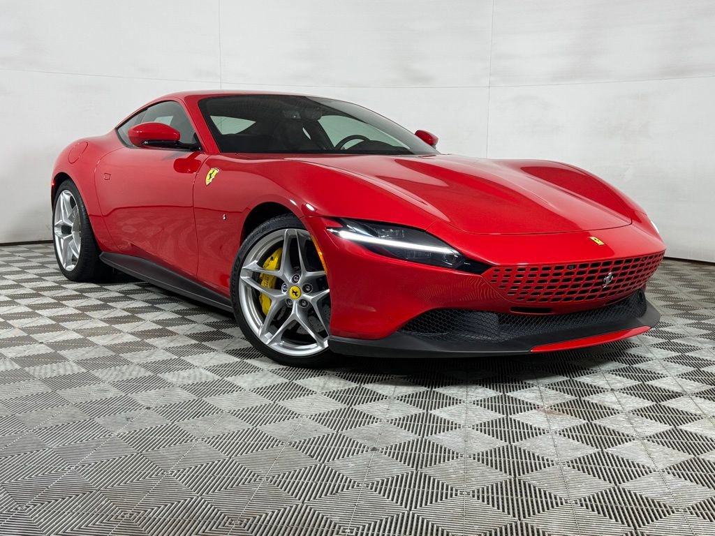 Used 2021 Ferrari Roma image 3