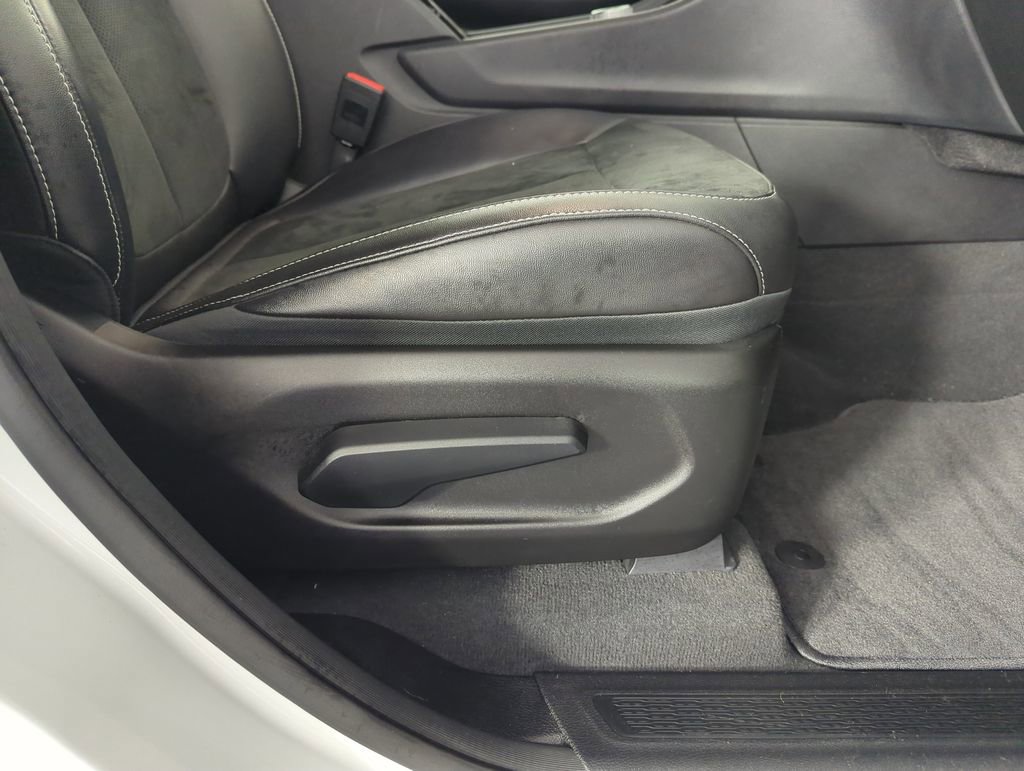 Used 2023 Jeep Grand Cherokee Altitude image 37