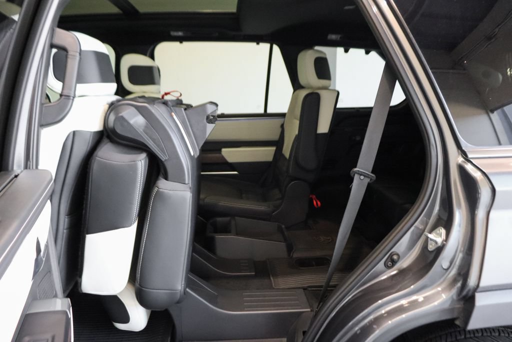 Used 2024 Toyota Sequoia Capstone AWD/4WD image 44