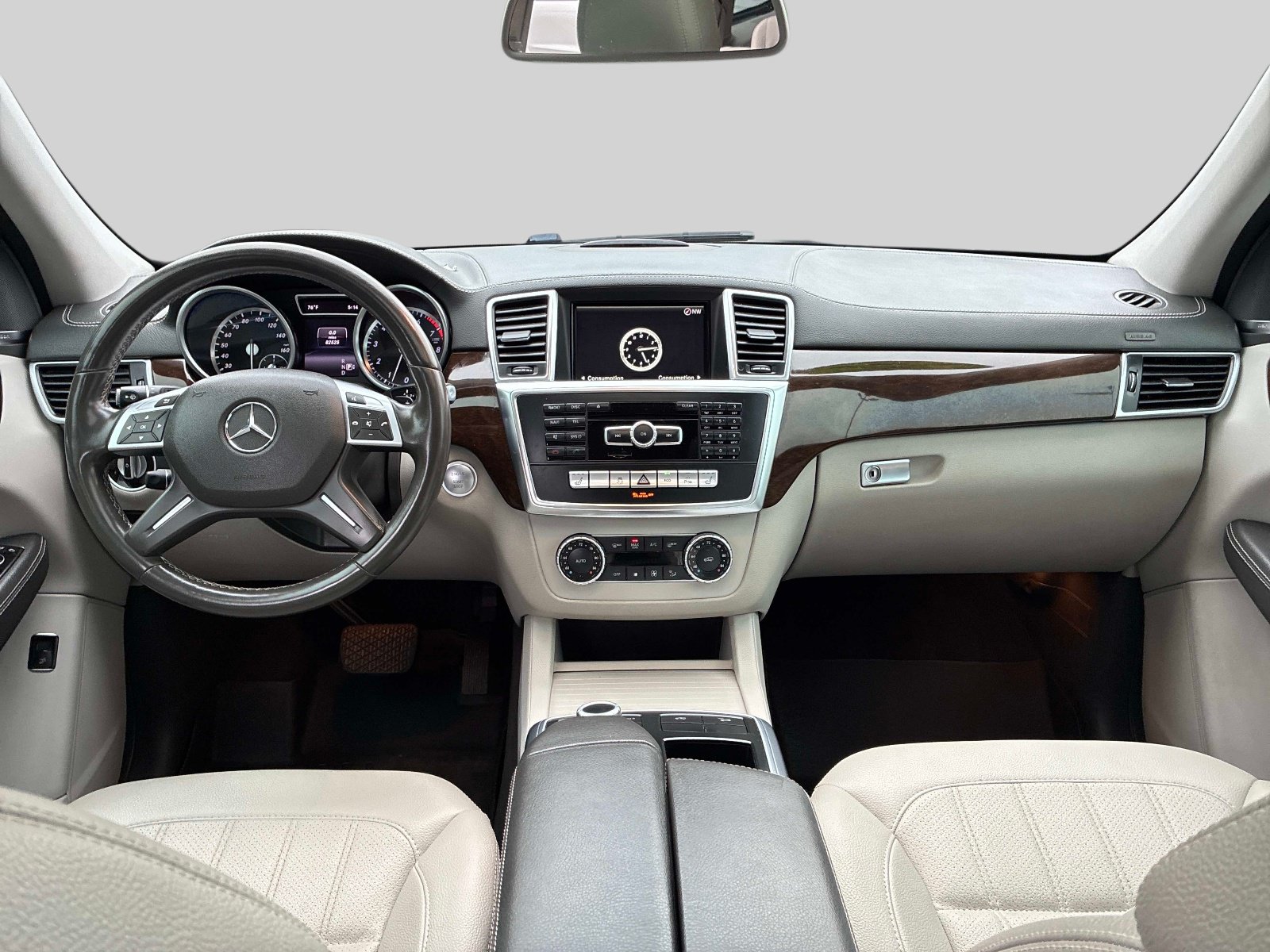 Used 2015 Mercedes-Benz GL 450 4MATIC image 21