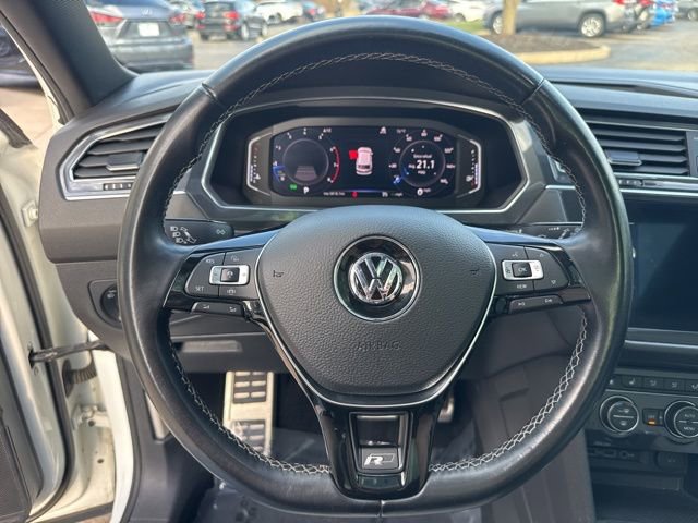 Used 2019 Volkswagen Tiguan SEL Premium R-Line w/ 3rd Row Seat Package image 15
