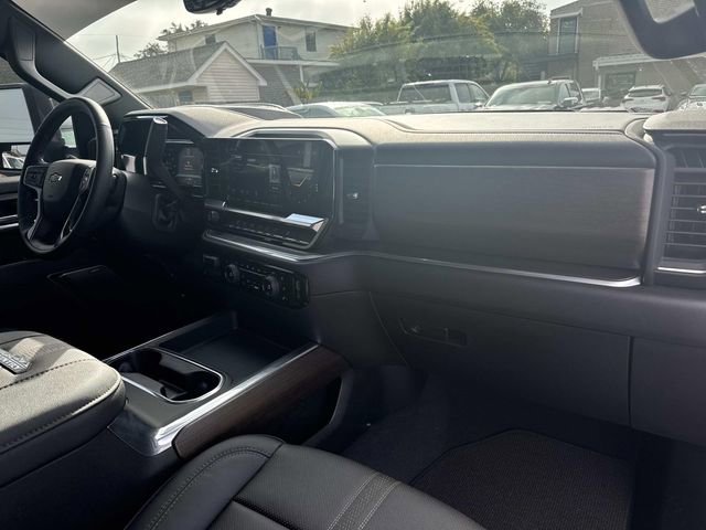 Used 2026 Chevrolet Silverado 2500 High Country w/ Midnight Edition image 17