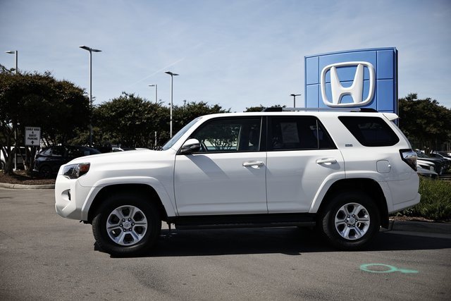 Used 2024 Toyota 4Runner SR5 Premium image 3