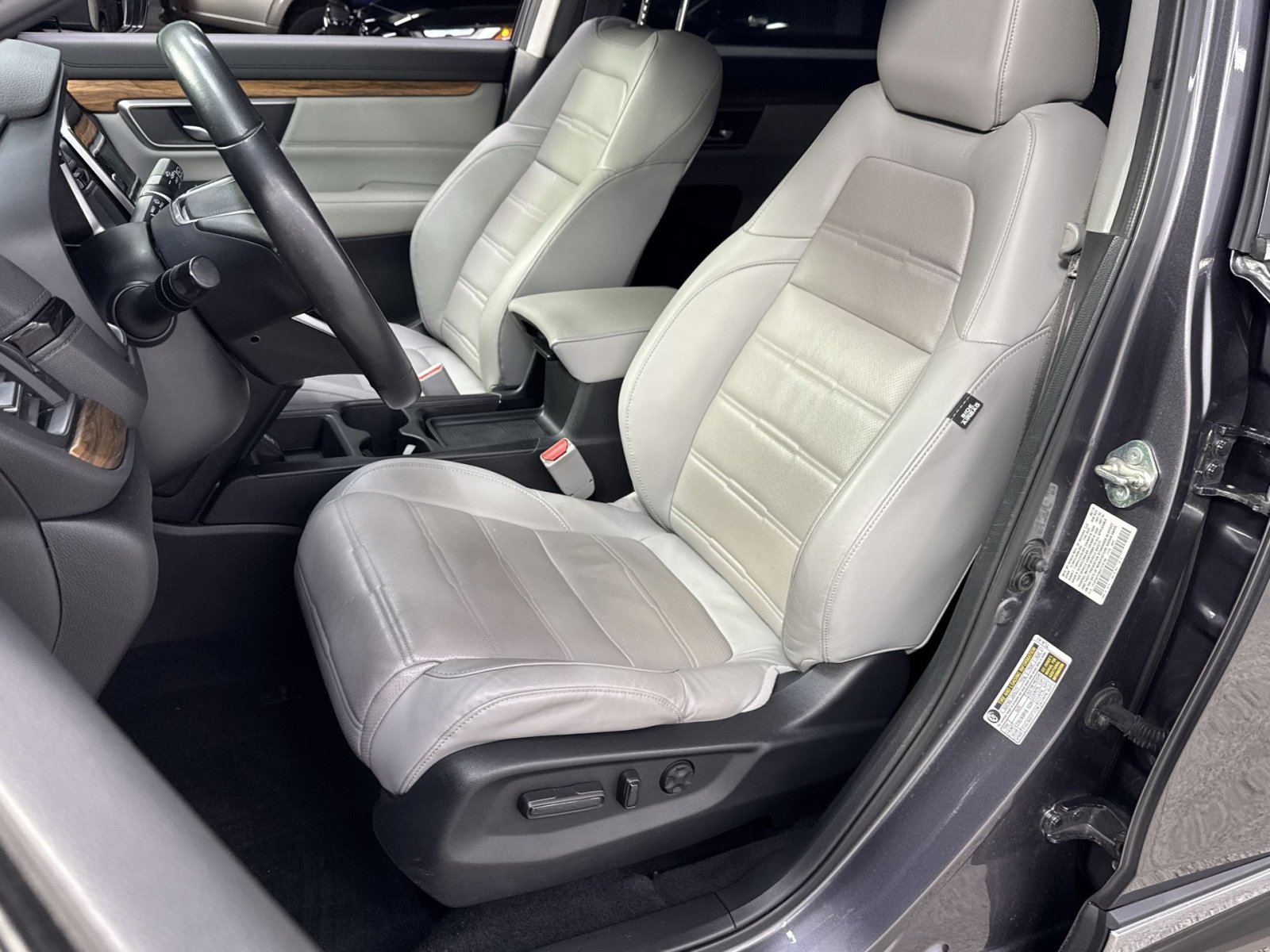 Used 2019 Honda CR-V Touring image 14