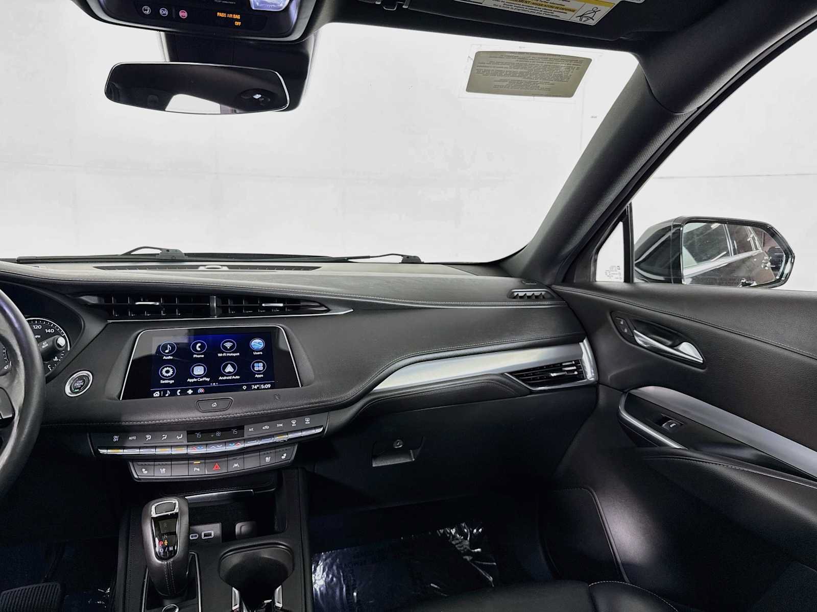 Used 2019 Cadillac XT4 Premium Luxury AWD/4WD image 28