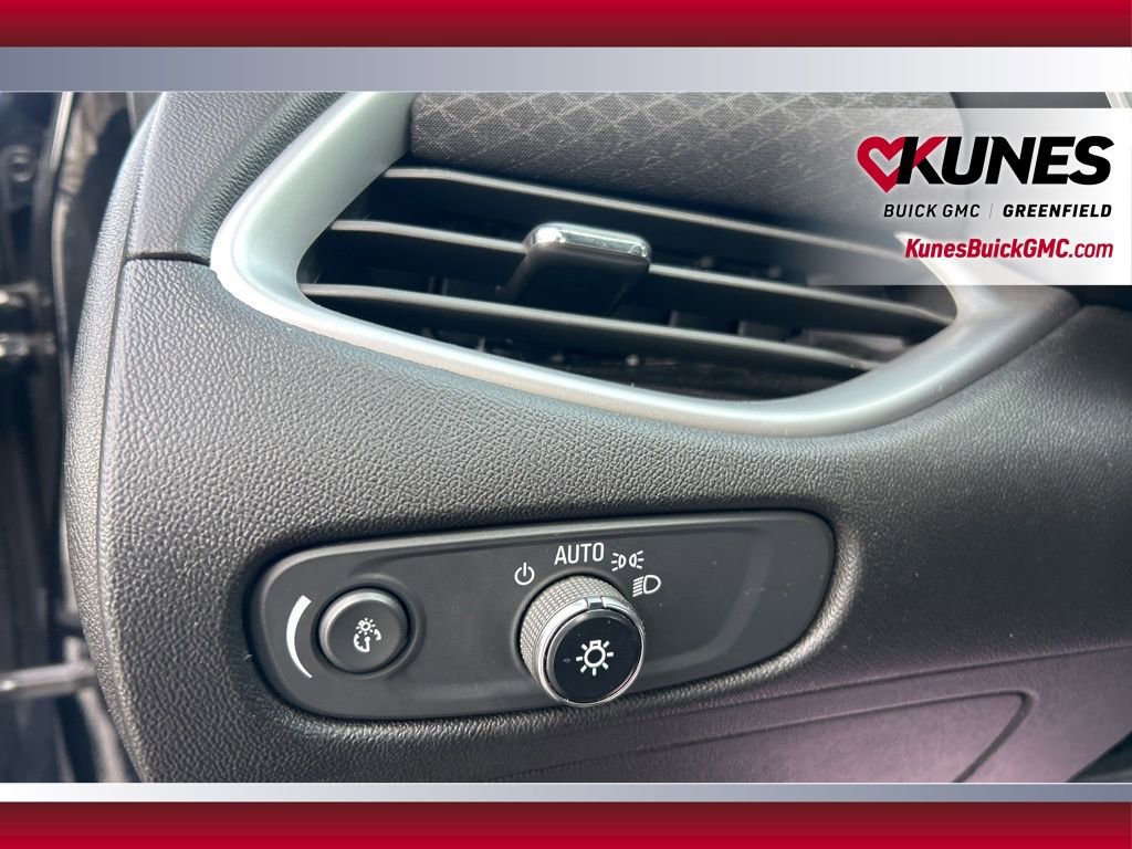 Used 2023 Chevrolet Malibu LT image 23